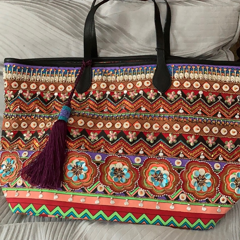 tote